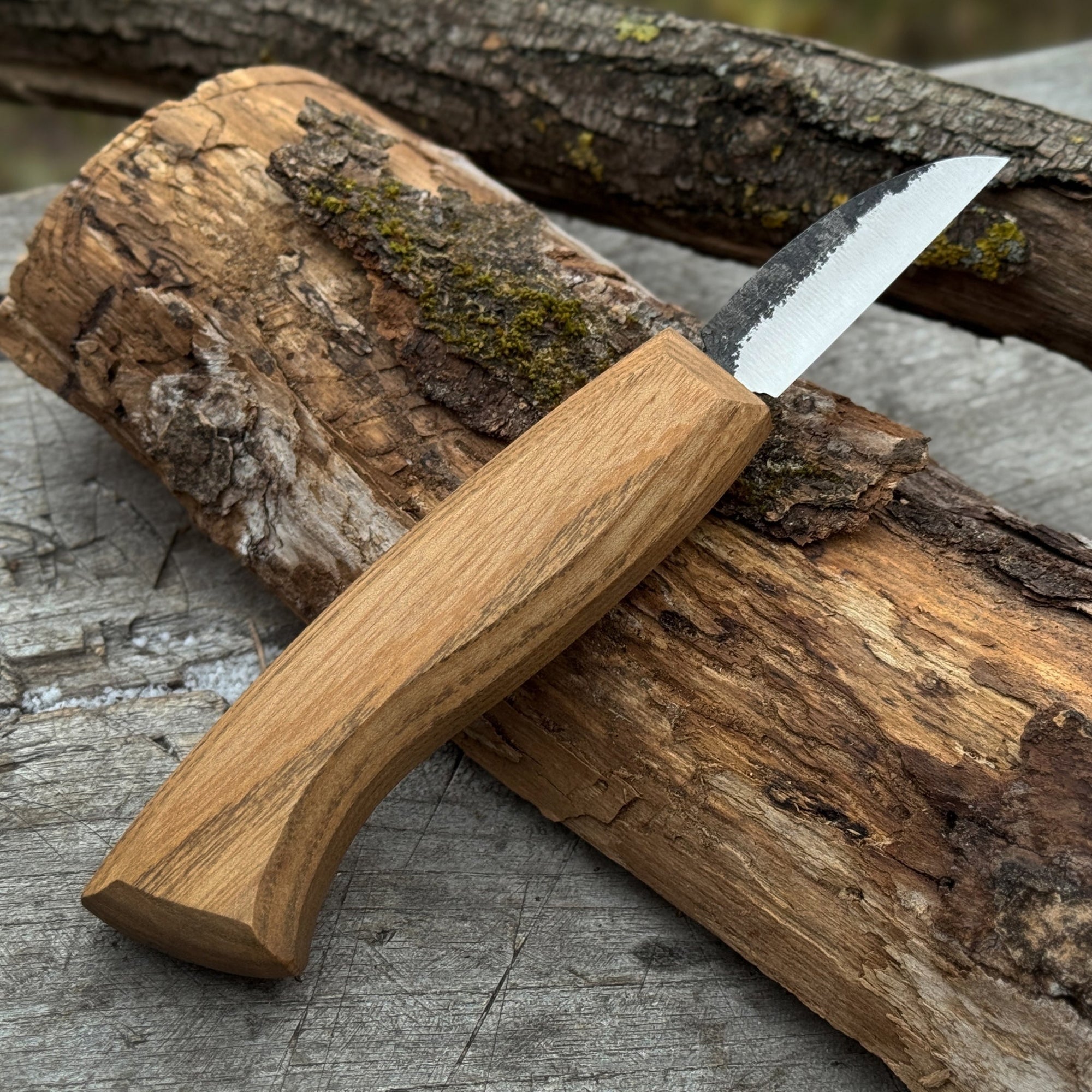 Detail wood carving knife with 5 cm blade and ash wood handle by Sharky Forged Steel Tools