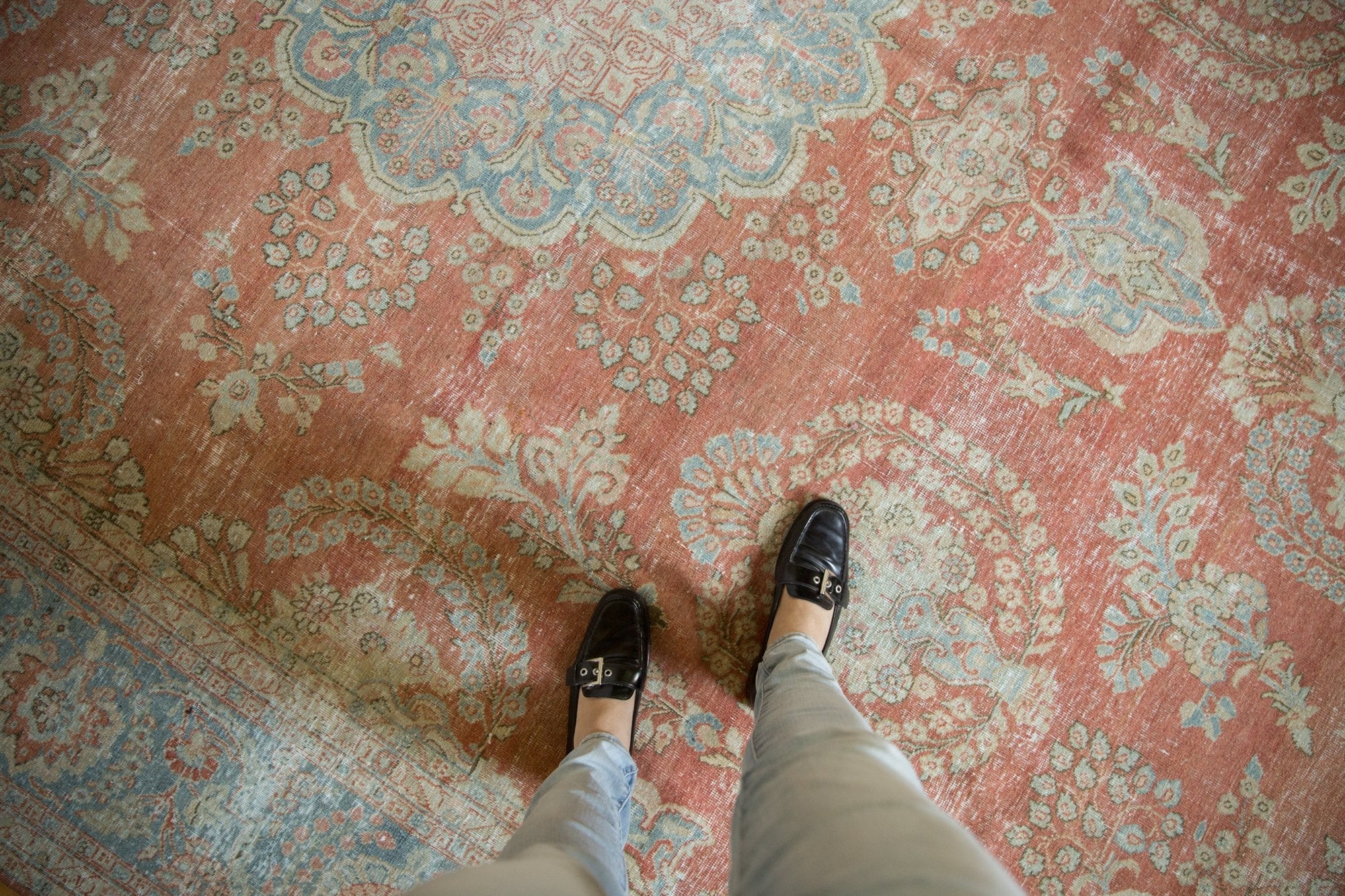 9.5x13.5 Vintage Distressed Mahal Carpet by Old New House® - product image 2 for Resin Society