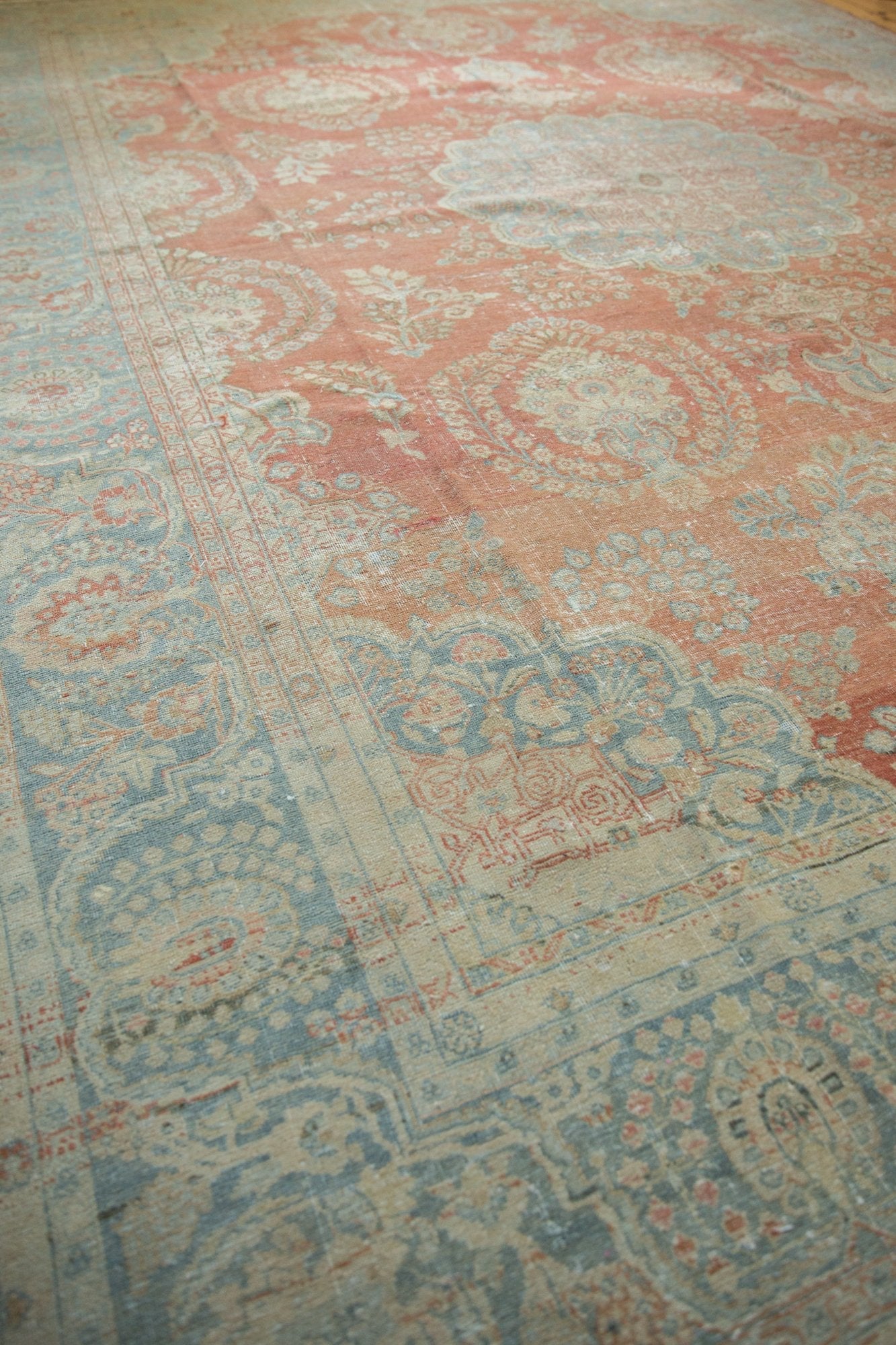 9.5x13.5 Vintage Distressed Mahal Carpet by Old New House® - product image 10 for Resin Society