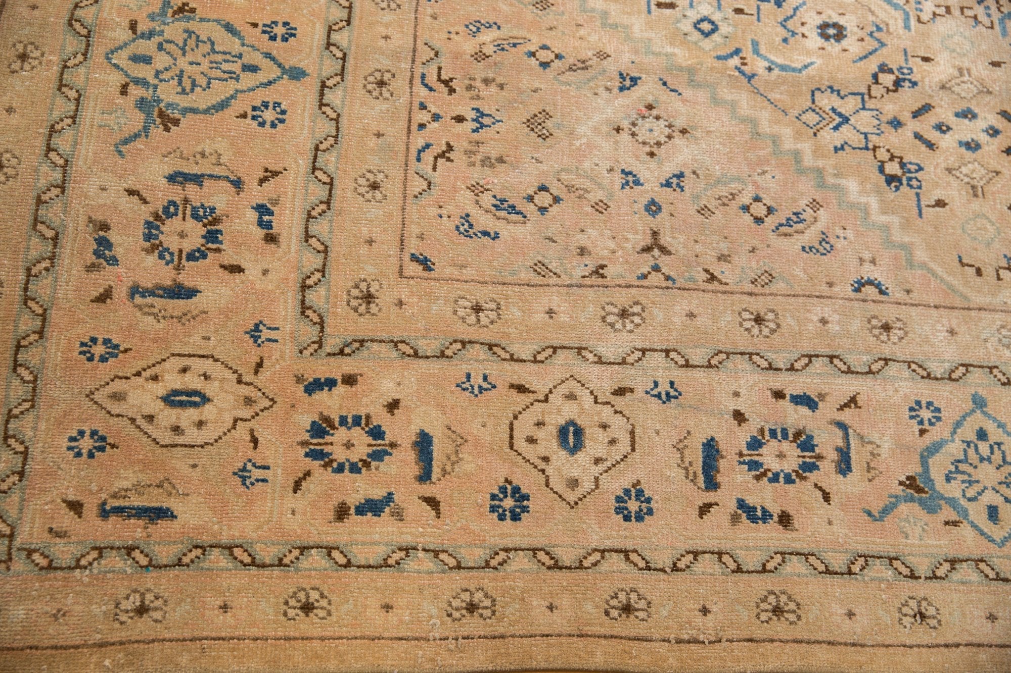 10.5x14 Vintage Mahal Carpet by Old New House® - product image 7 for Resin Society