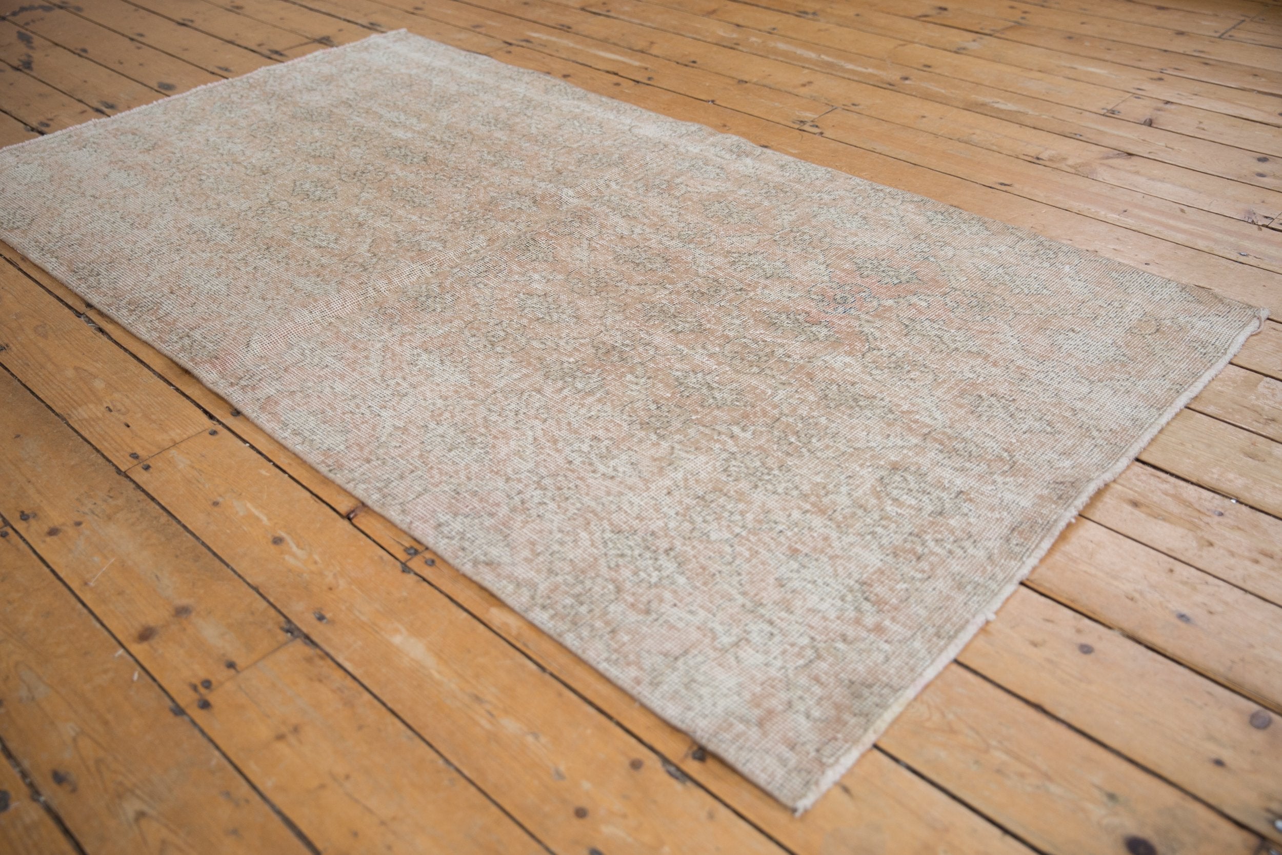 3.5x7 Vintage Distressed Sparta Rug Runner