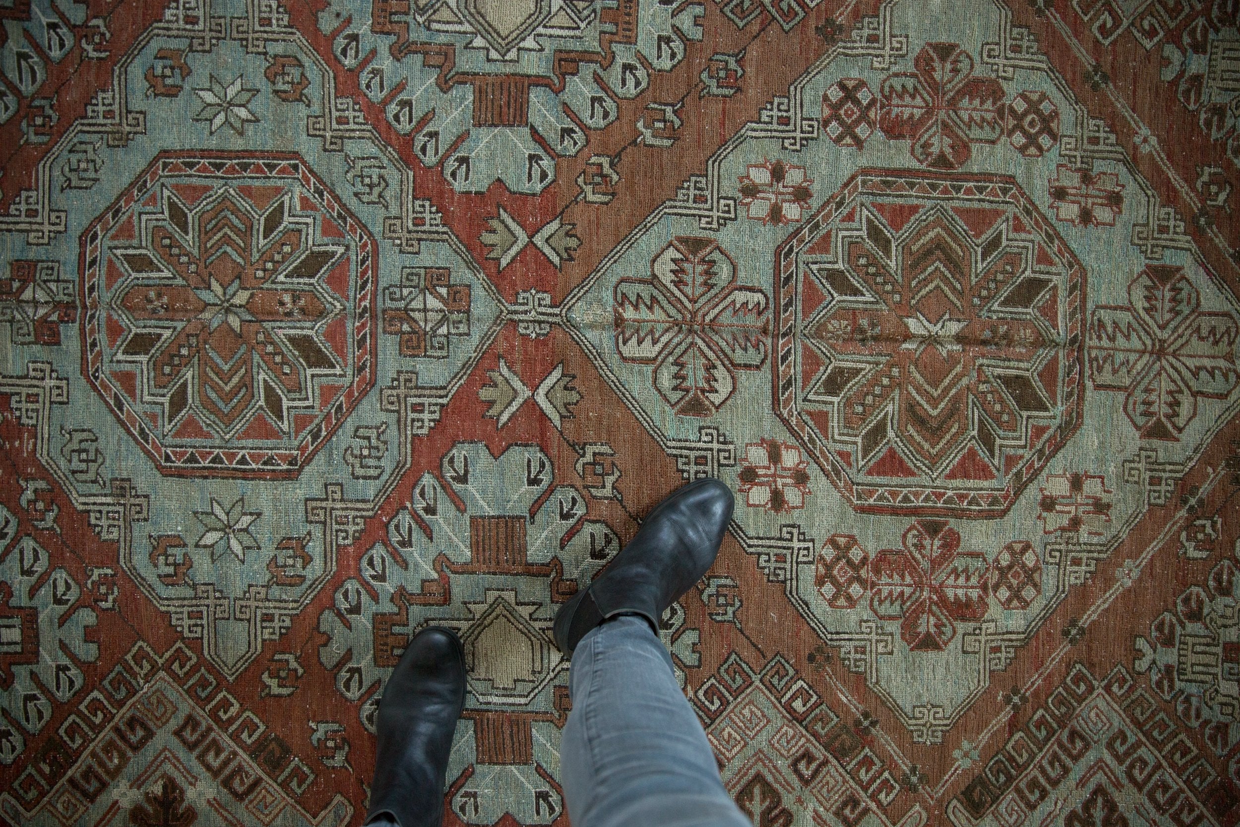 6.5x11.5 Vintage Distressed Soumac Design Carpet by Old New House® - product image 2 for Resin Society