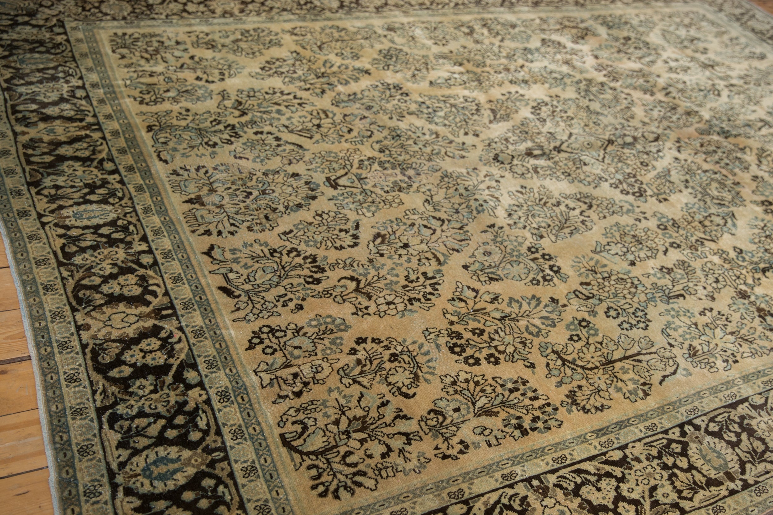 8.5x11.5 Vintage Distressed Arak Carpet by Old New House® - product image 9 for Resin Society