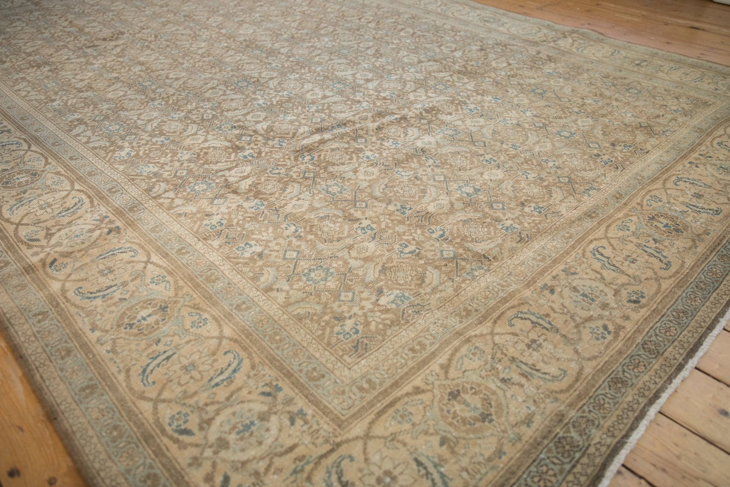 8.5x11.5 Vintage Distressed Mahal Carpet by Old New House® - product image 4 for Resin Society