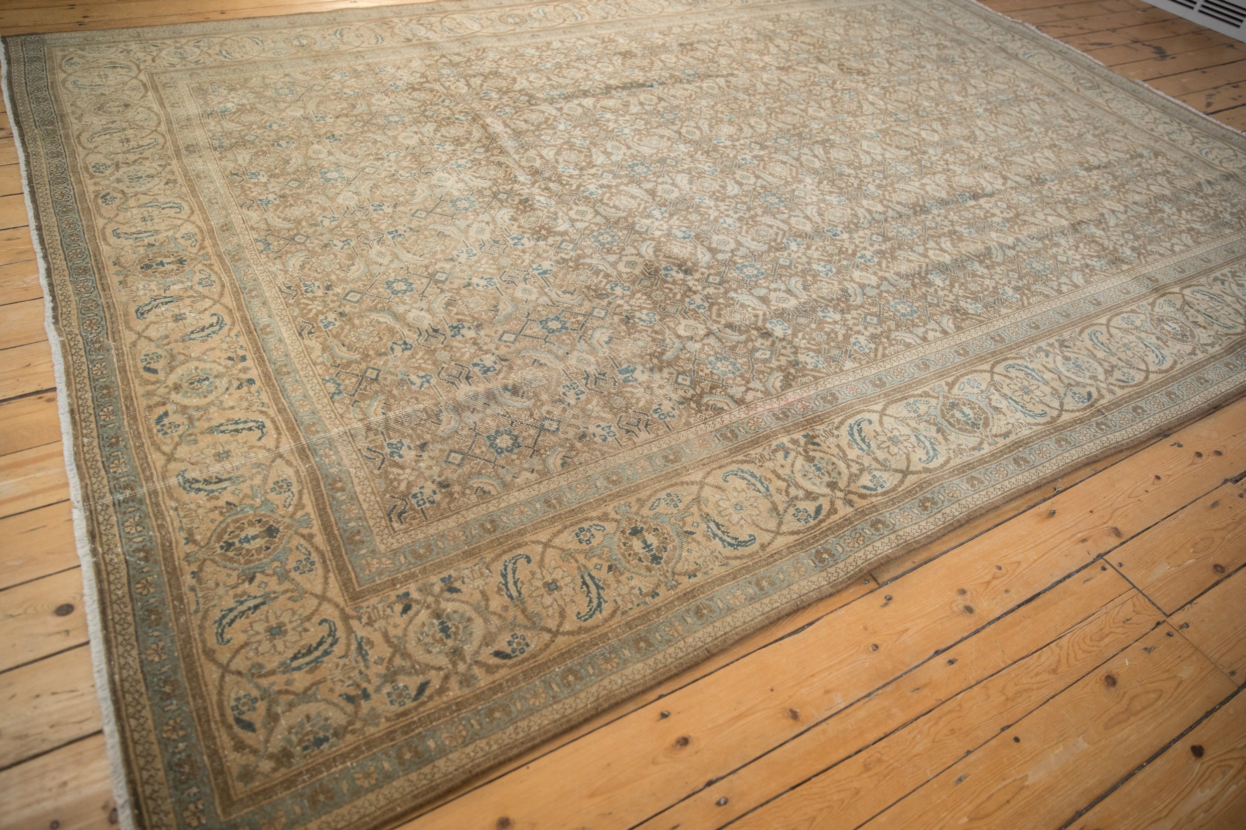 8.5x11.5 Vintage Distressed Mahal Carpet by Old New House® - product image 6 for Resin Society