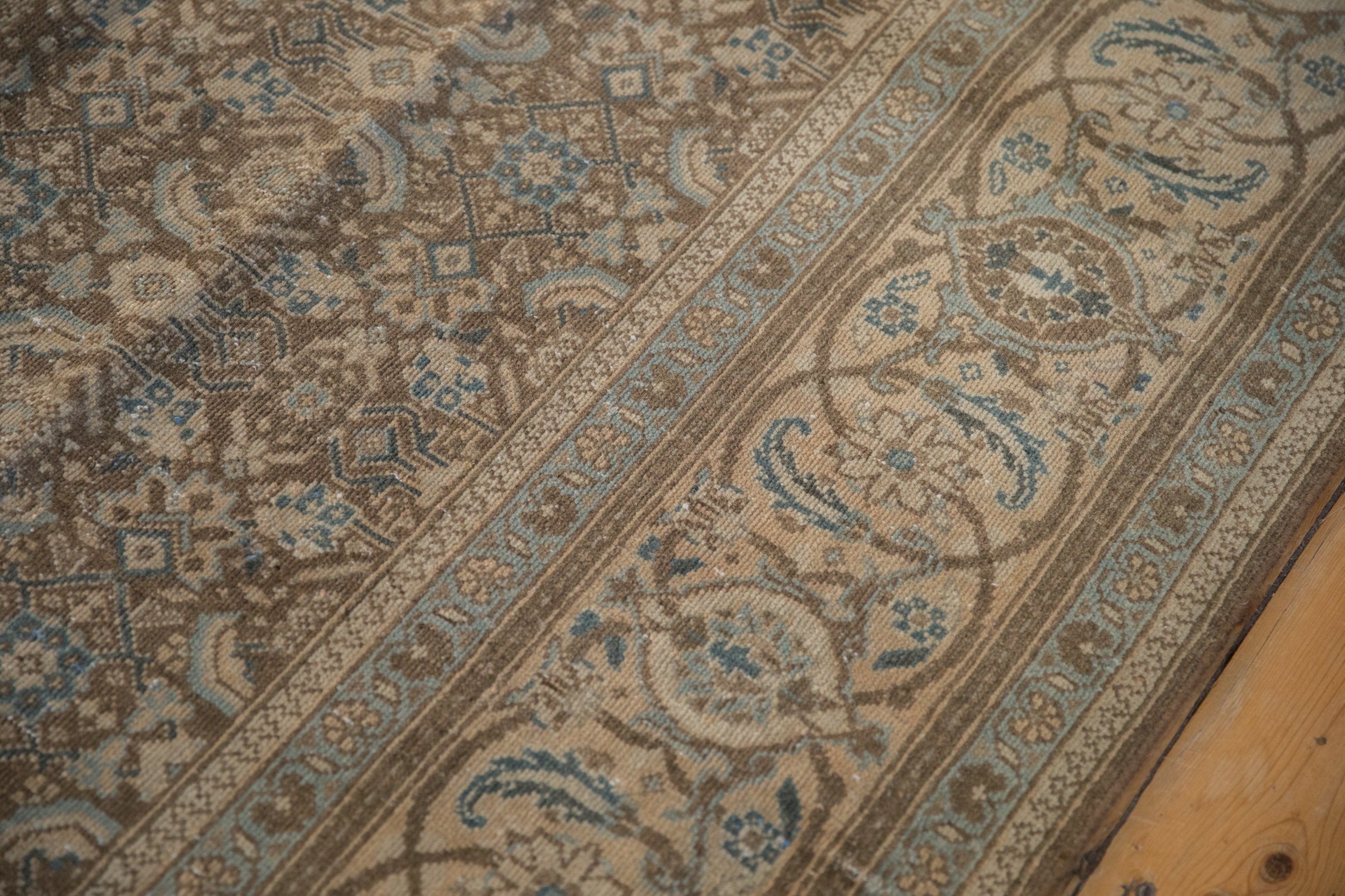 8.5x11.5 Vintage Distressed Mahal Carpet by Old New House® - product image 7 for Resin Society