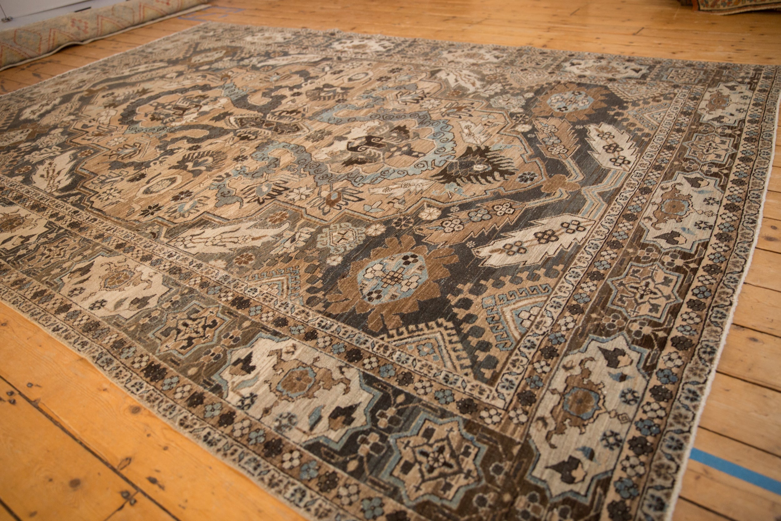 7.5x10.5 Vintage Distressed Khoy Carpet by Old New House® - product image 4 for Resin Society