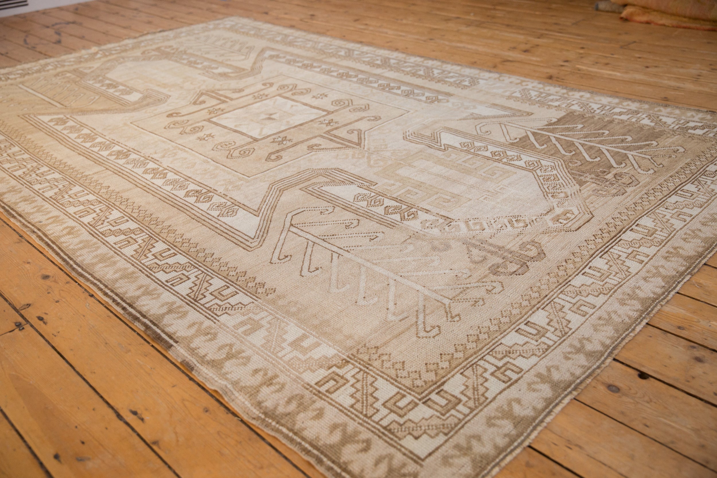 6x10.5 Vintage Distressed Kars Carpet by Old New House® - product image 4 for Resin Society