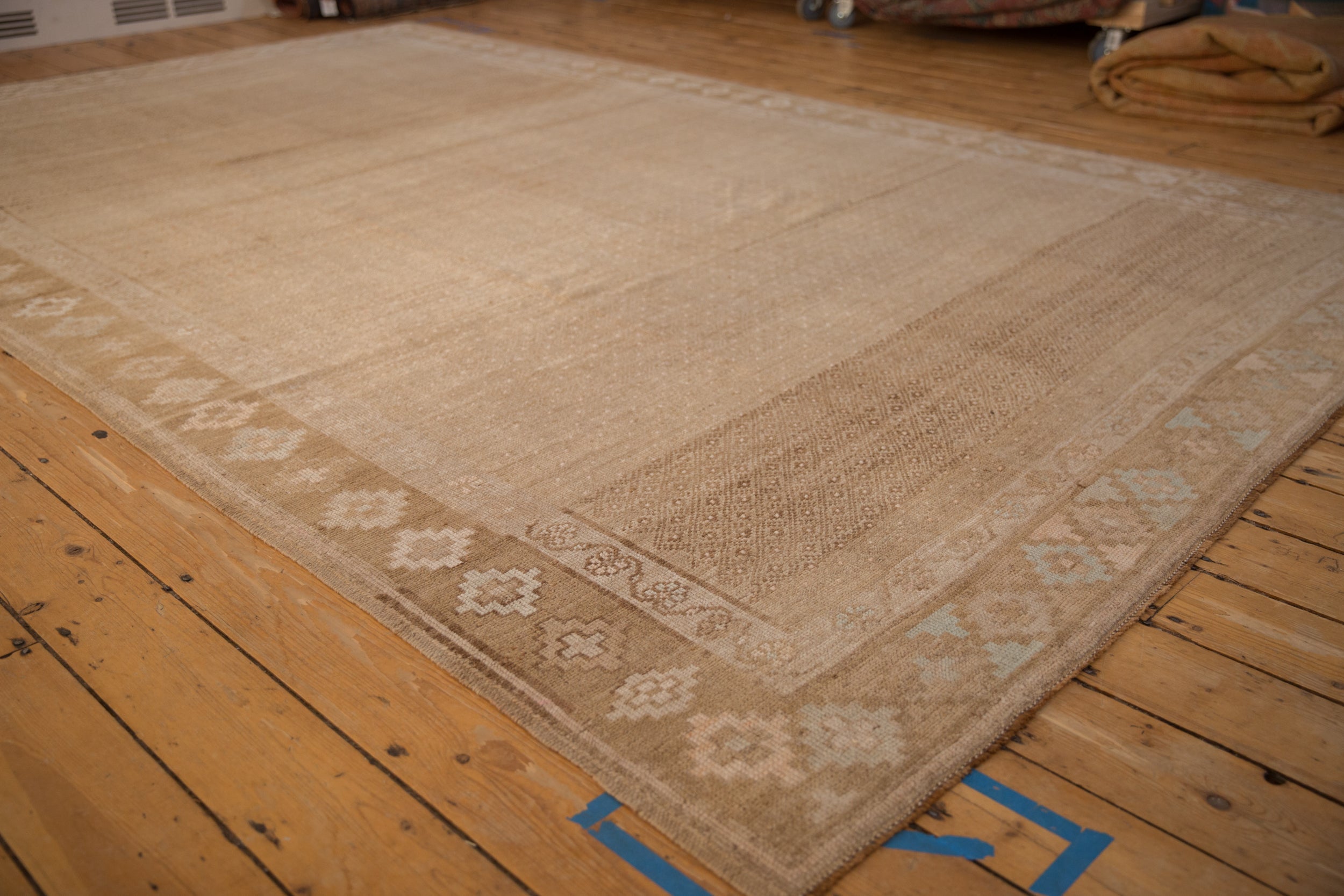 7.5x12 Vintage Distressed Kars Carpet by Old New House® - product image 4 for Resin Society