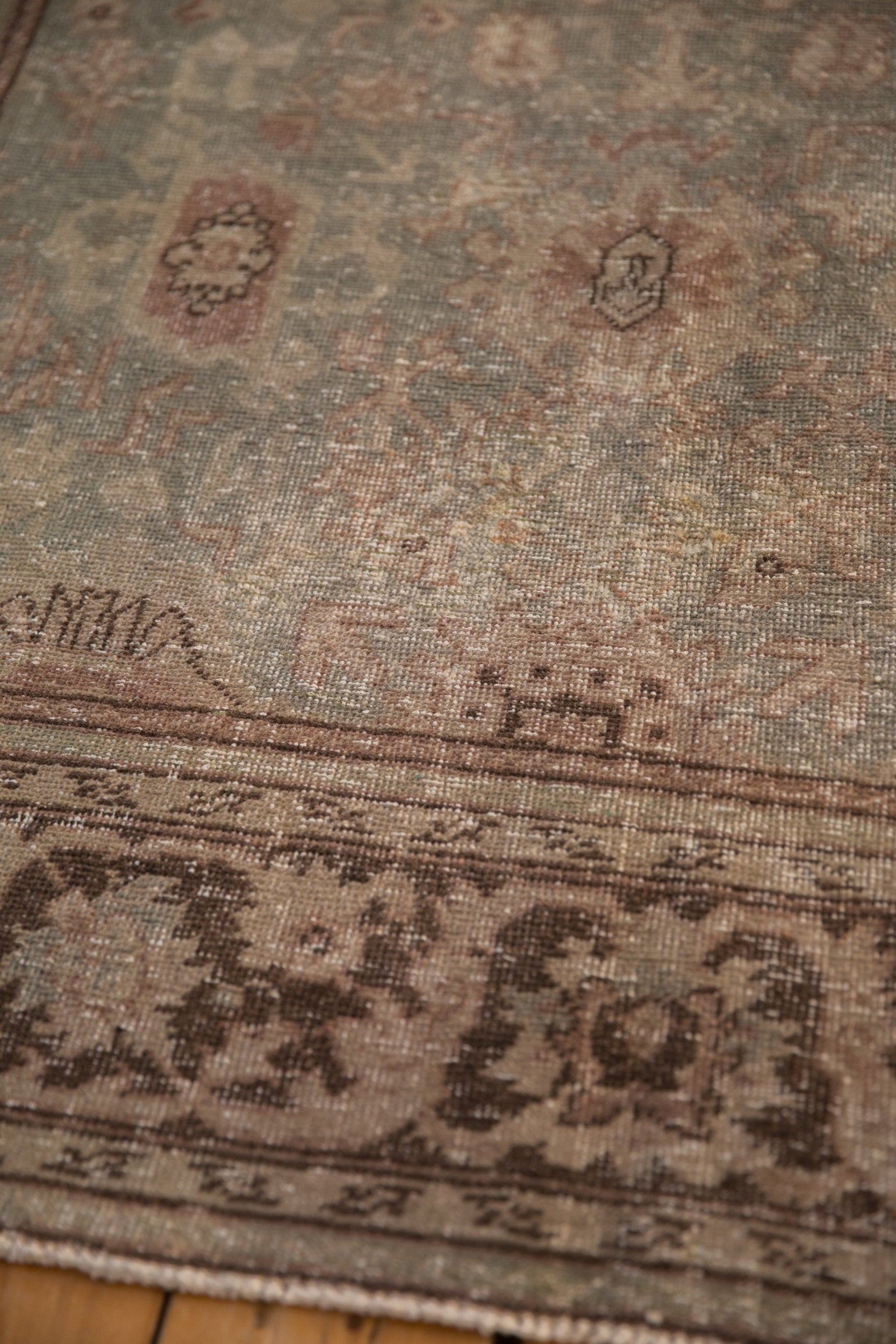 8x11 Vintage Distressed Mahal Carpet by Old New House® - product image 8 for Resin Society