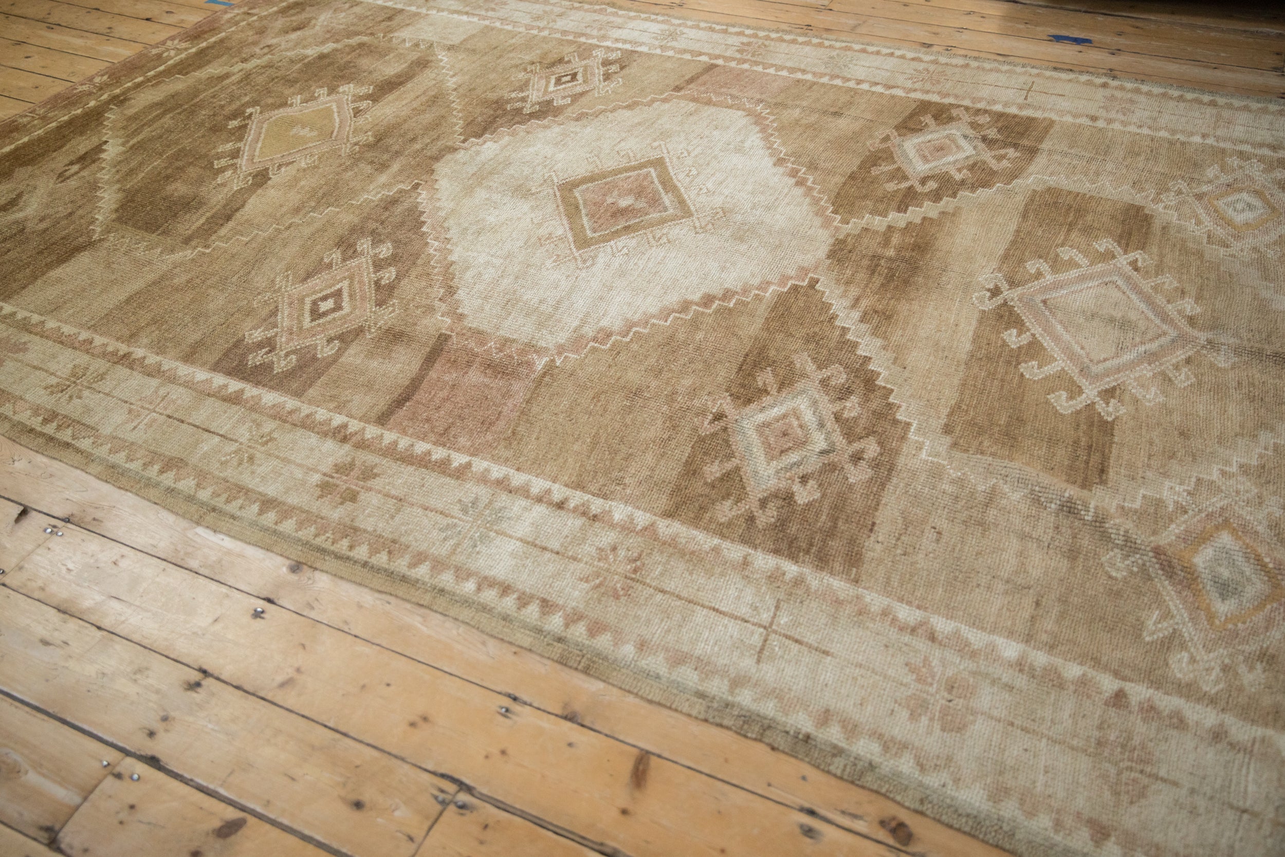 7.5x11 Vintage Distressed Kars Carpet by Old New House® - product image 5 for Resin Society