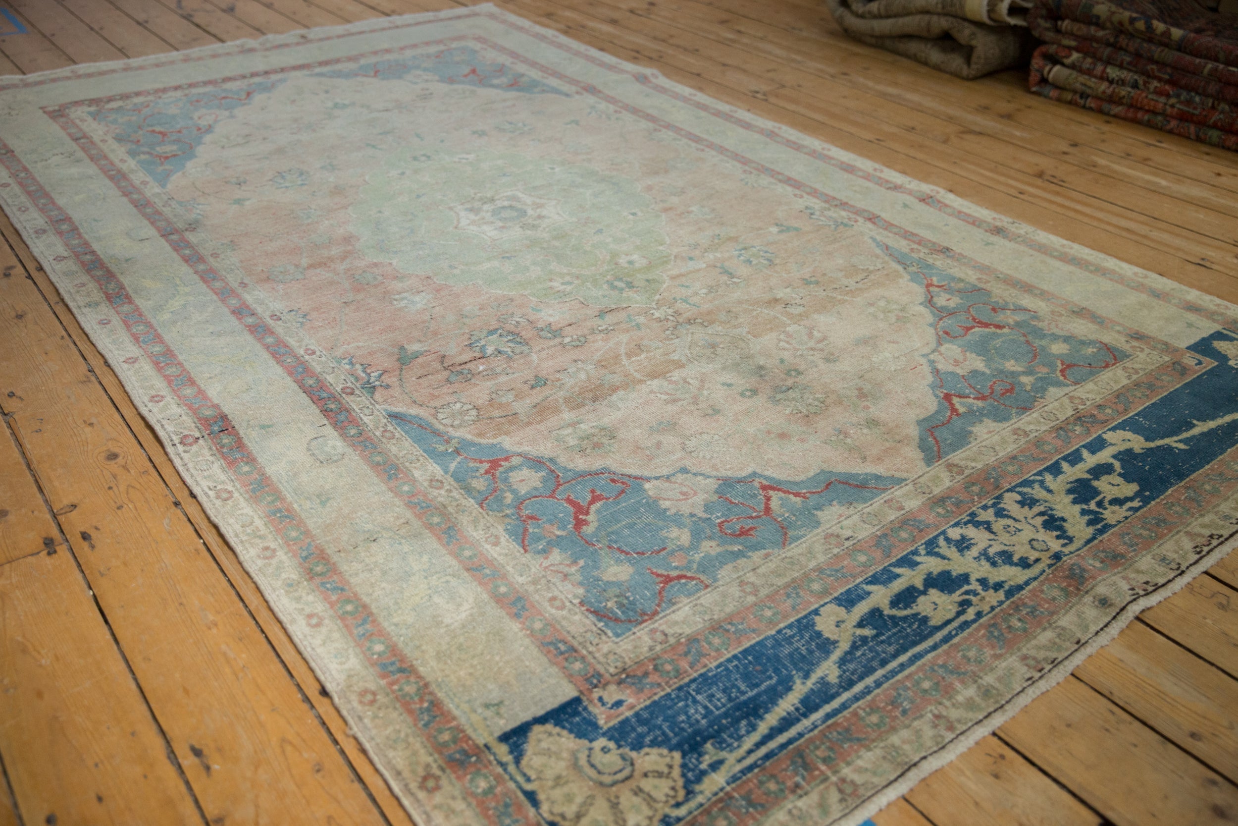 5.5x9.5 Vintage Distressed Sivas Carpet by Old New House® - product image 4 for Resin Society