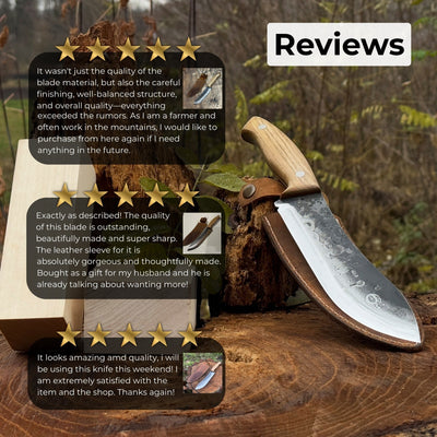 Hand-forged bushcraft knife with 17 cm carbon steel blade and ash wood handle, accompanied by leather sheath