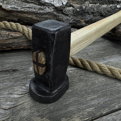 Hand-forged double blacksmith's hammer with ash wood handle weighing 1.5 kg