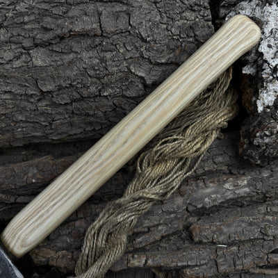 Hand-forged double blacksmith's hammer with ash wood handle weighing 1.5 kg