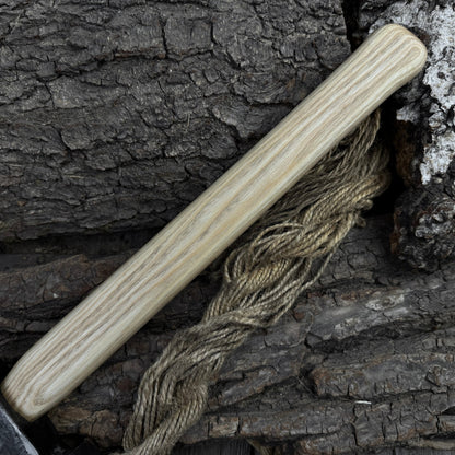 Hand-forged double blacksmith's hammer with ash wood handle weighing 1.5 kg