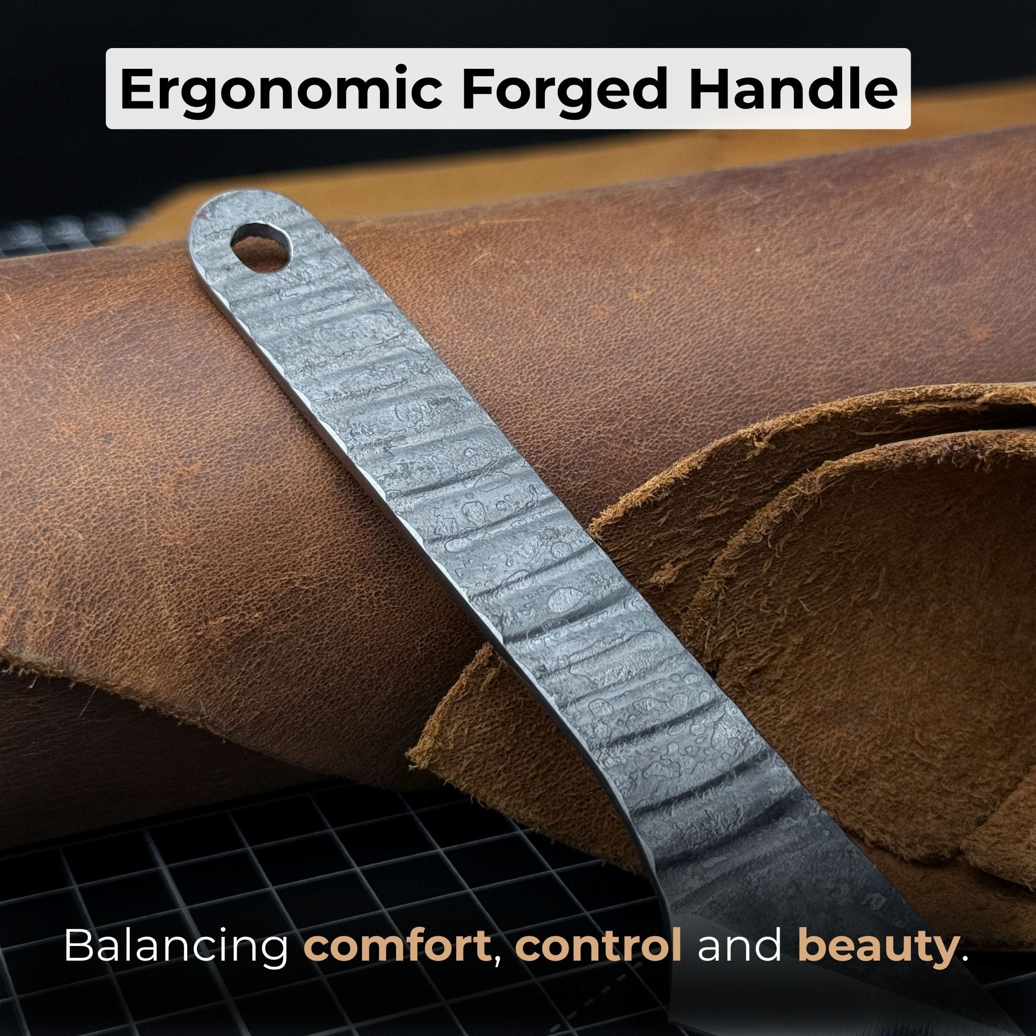 Hand-forged Kiridashi knife with leather sheath, 14 cm overall length