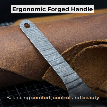 Hand-forged Kiridashi knife with leather sheath, 14 cm overall length
