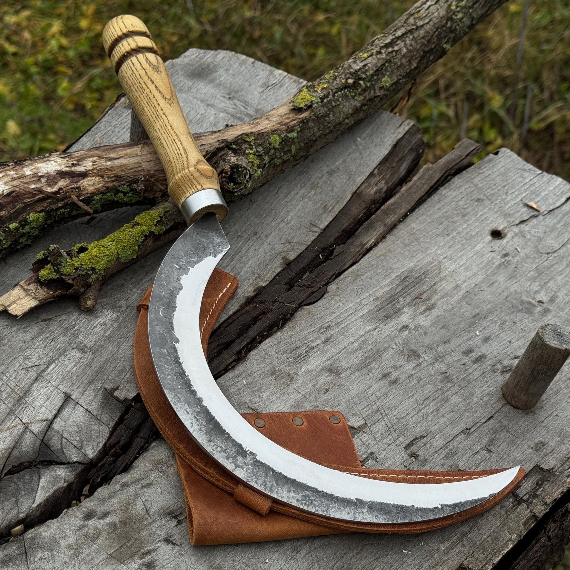 Hand-forged large sickle with 19 cm curved blade and leather belt sheath
