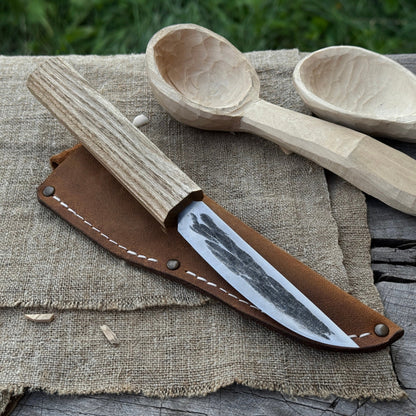 Hand-forged Yakut knife with 9.5 cm blade and leather sheath by Sharky Forged Steel Tools