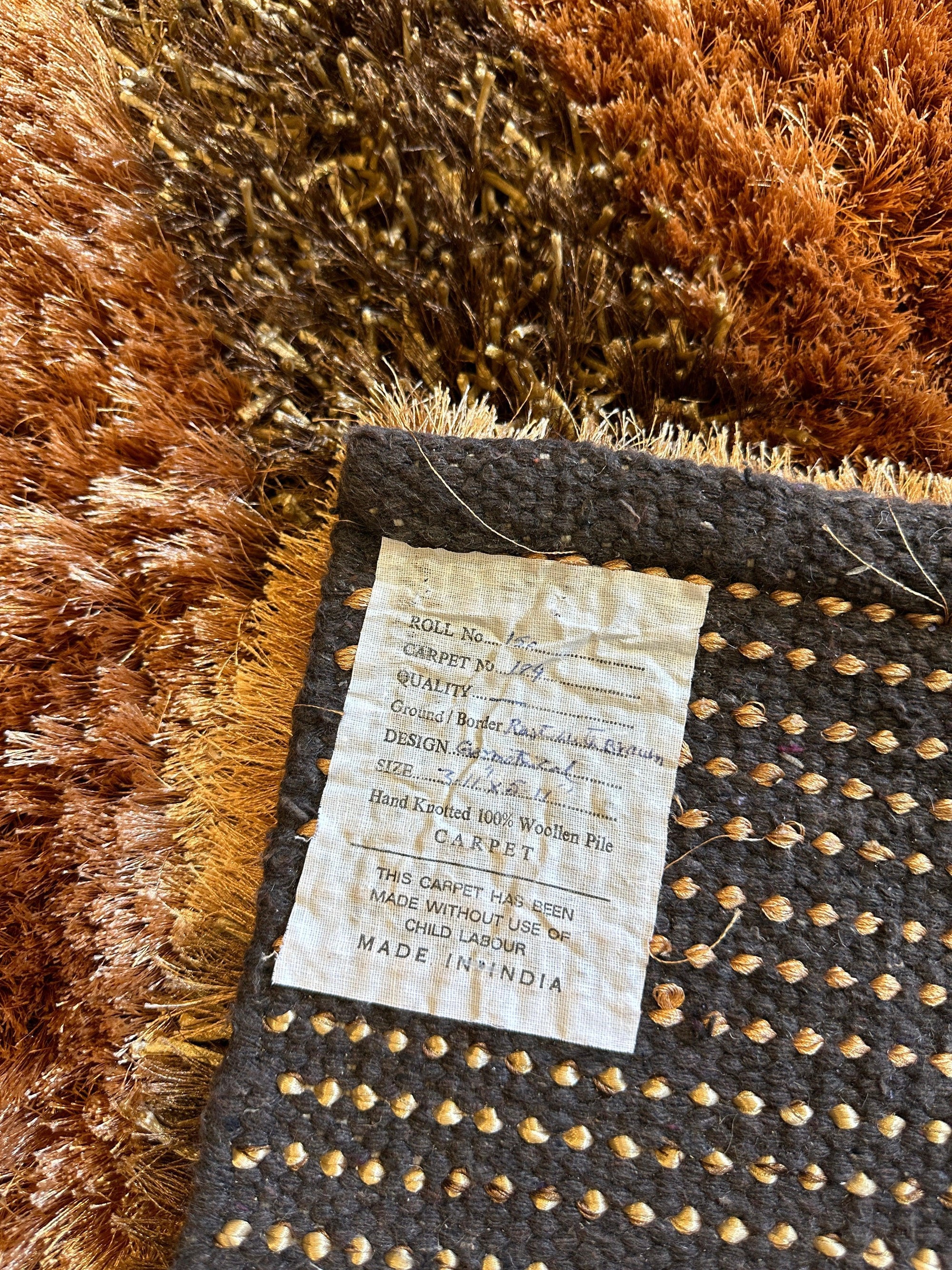 Handwoven Multi-Tone 2” Shag Rug 4 x 6 by Rugistan - product image 5 for Resin Society