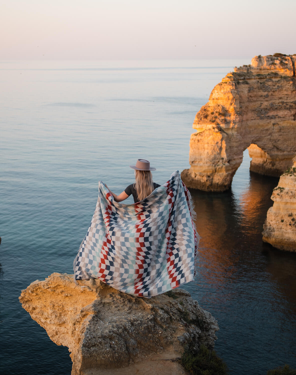 Checkered Oceanside detail image - Resin Society