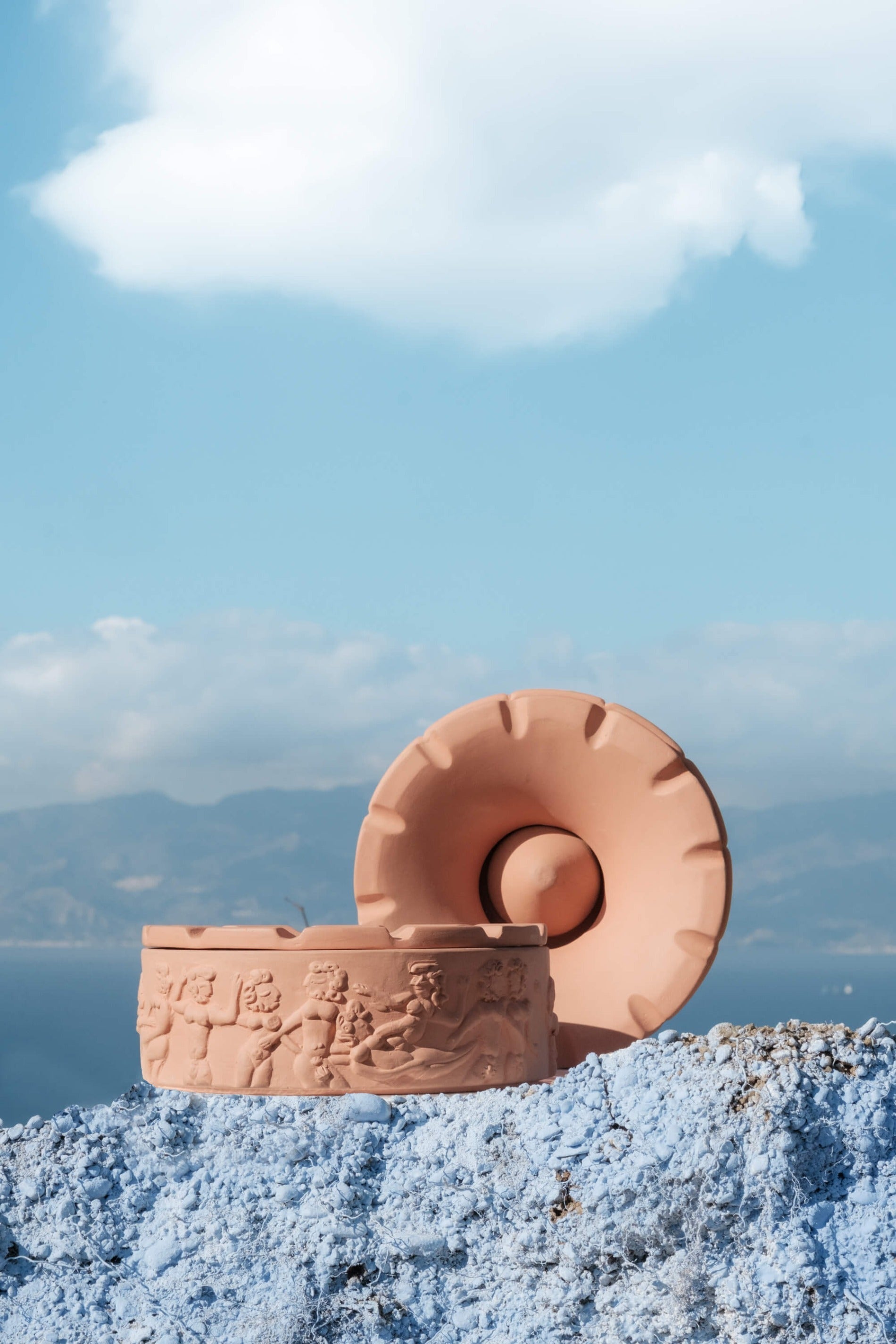 Magna Graecia Terracotta Ashtray Dialogues detail image - Resin Society
