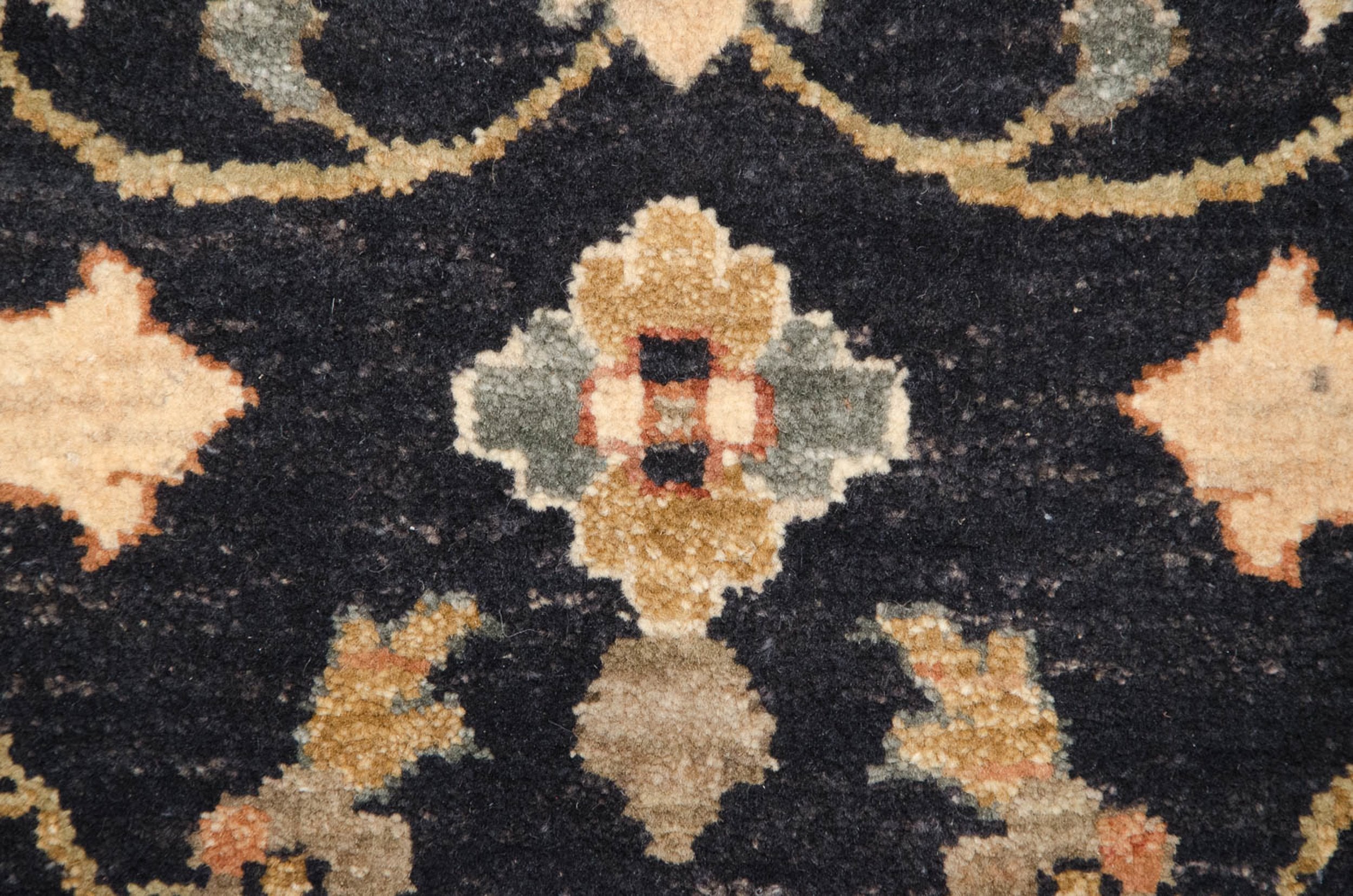 6x9 New Agra Carpet by Old New House® - product image 7 for Resin Society