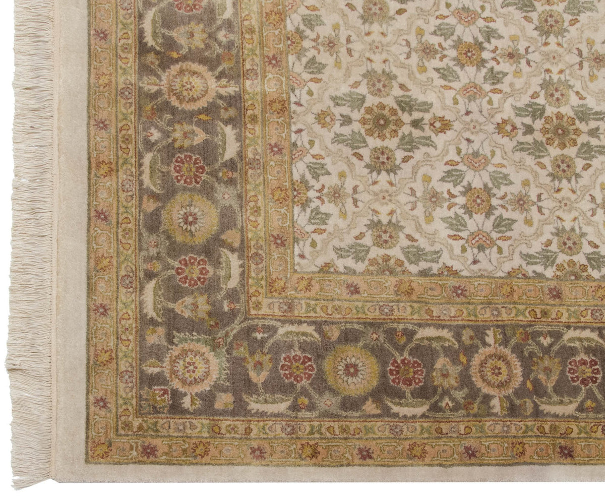10x14 New Agra Carpet by Old New House® - product image 7 for Resin Society