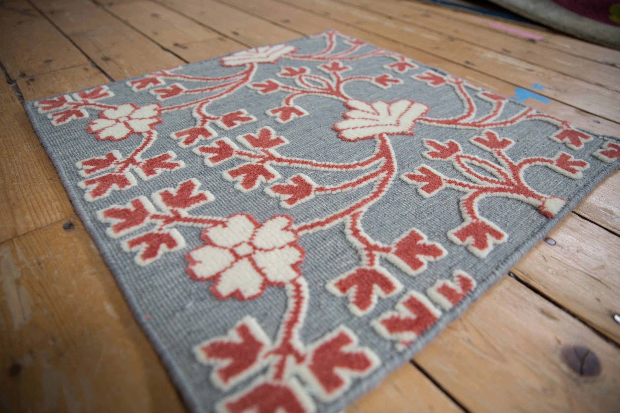 2x2 New Indian Samarkand Design Square Rug Mat