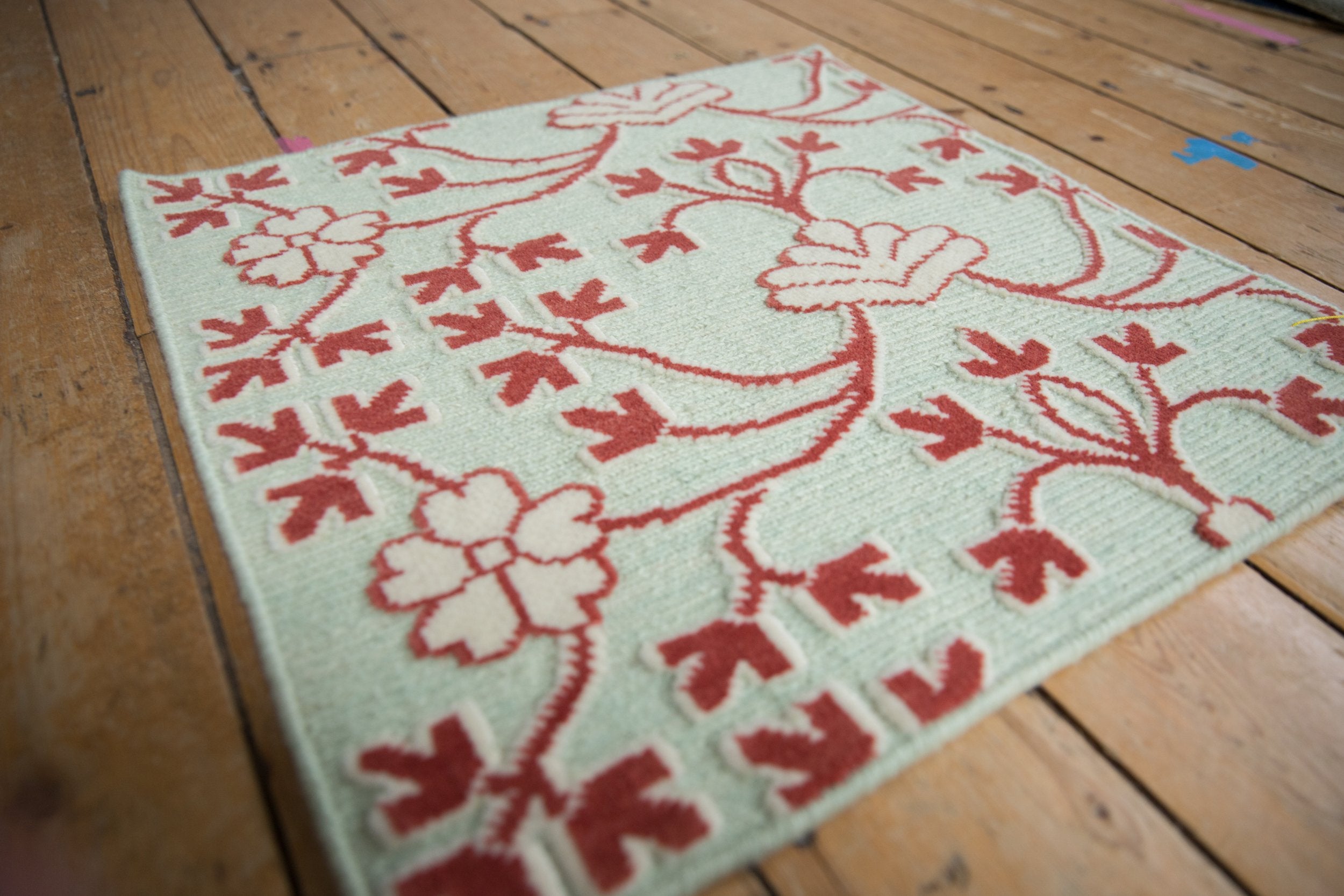 2x2 New Indian Samarkand Design Square Rug Mat