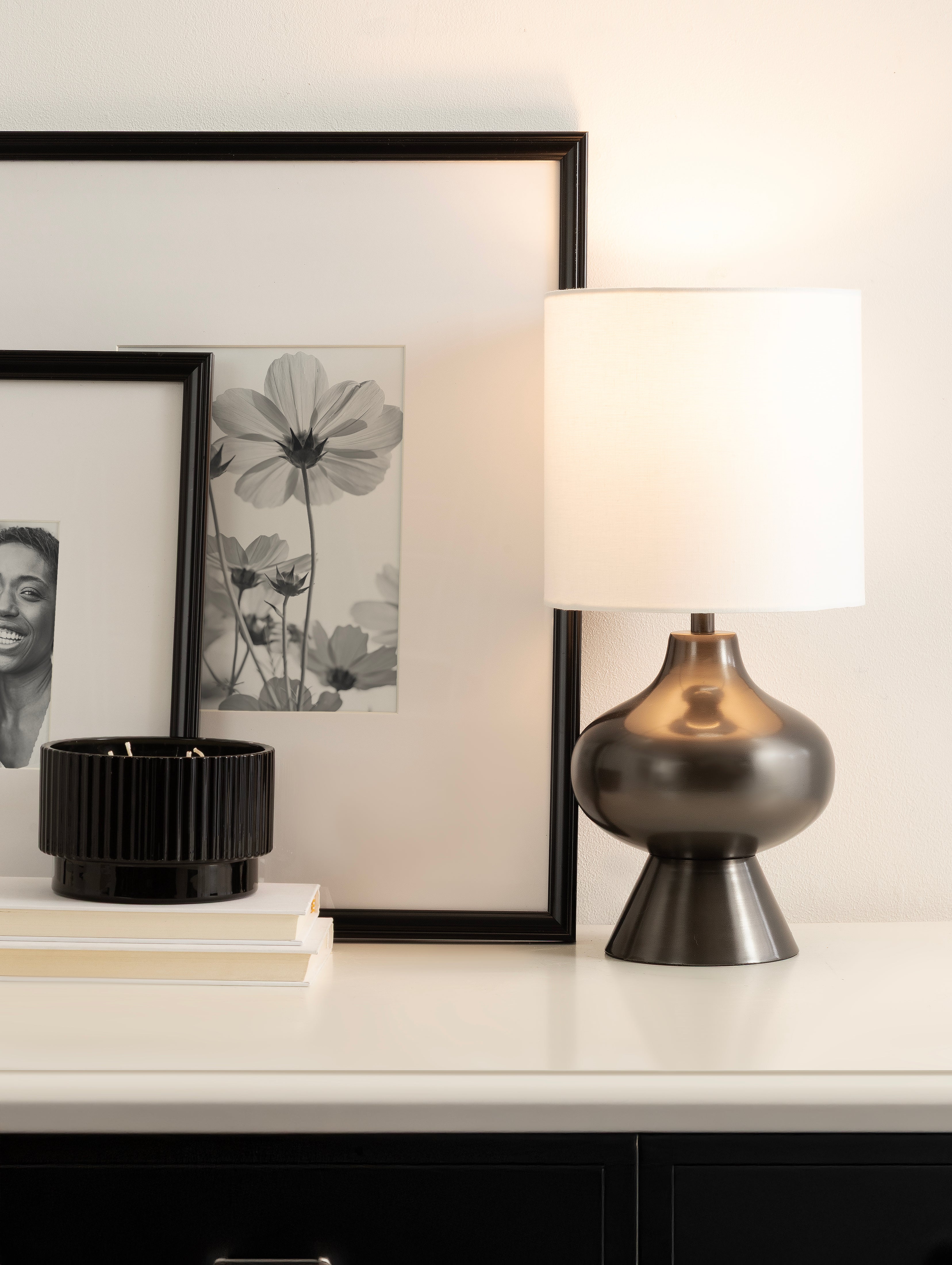 Bahira Tabletop Lamp