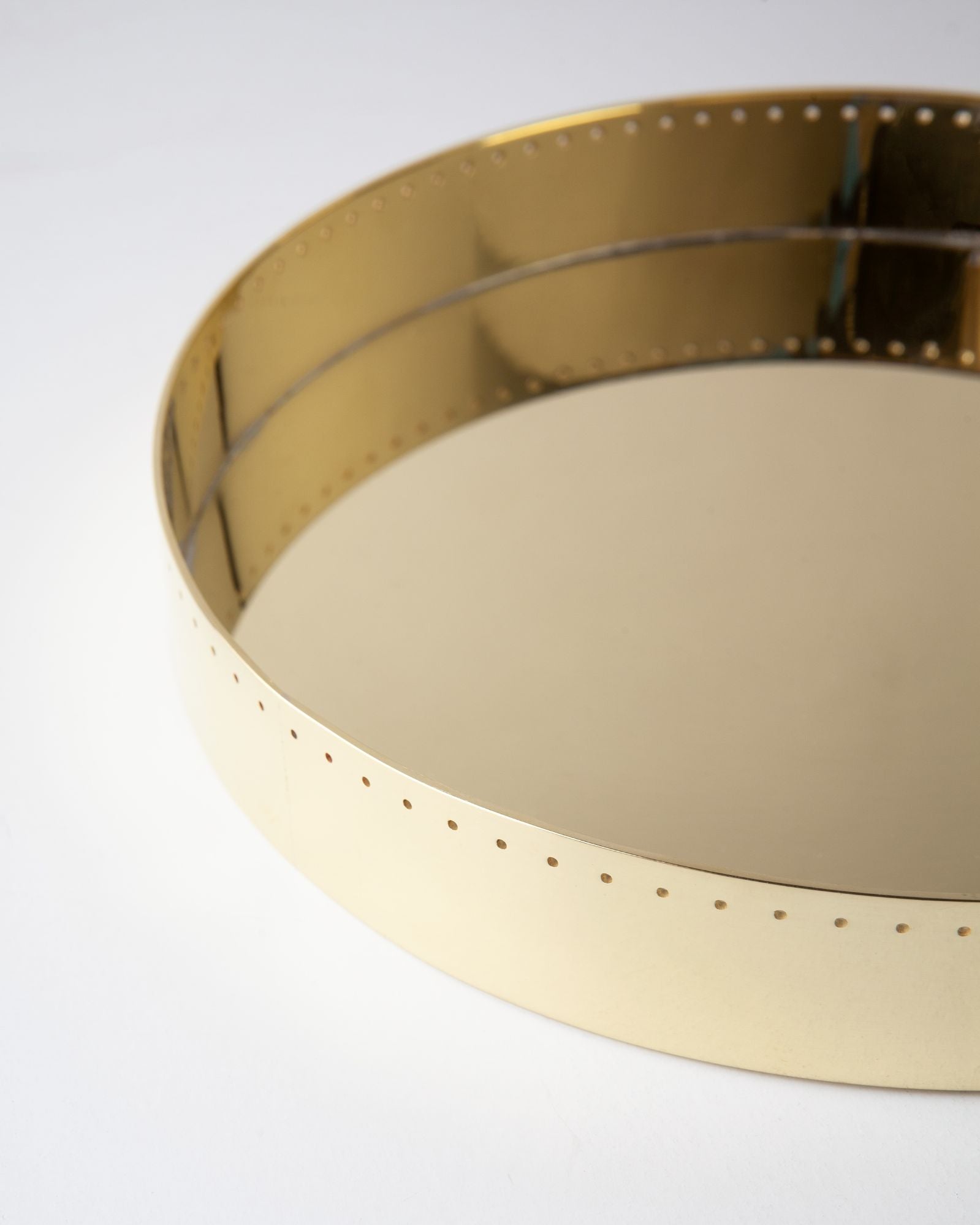 Paavo Tray by Remains Lighting Co. - product image 6 for Resin Society