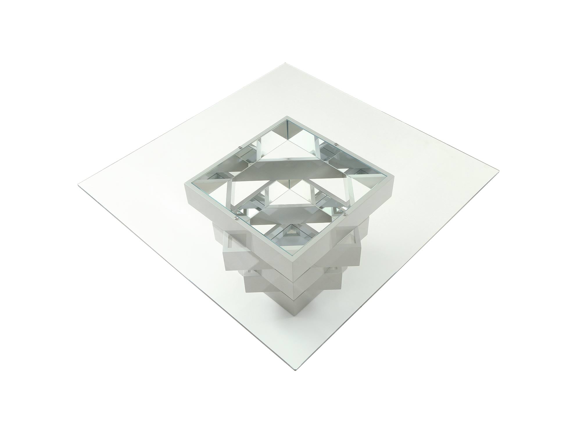 Carson Dining Table detail image - Resin Society