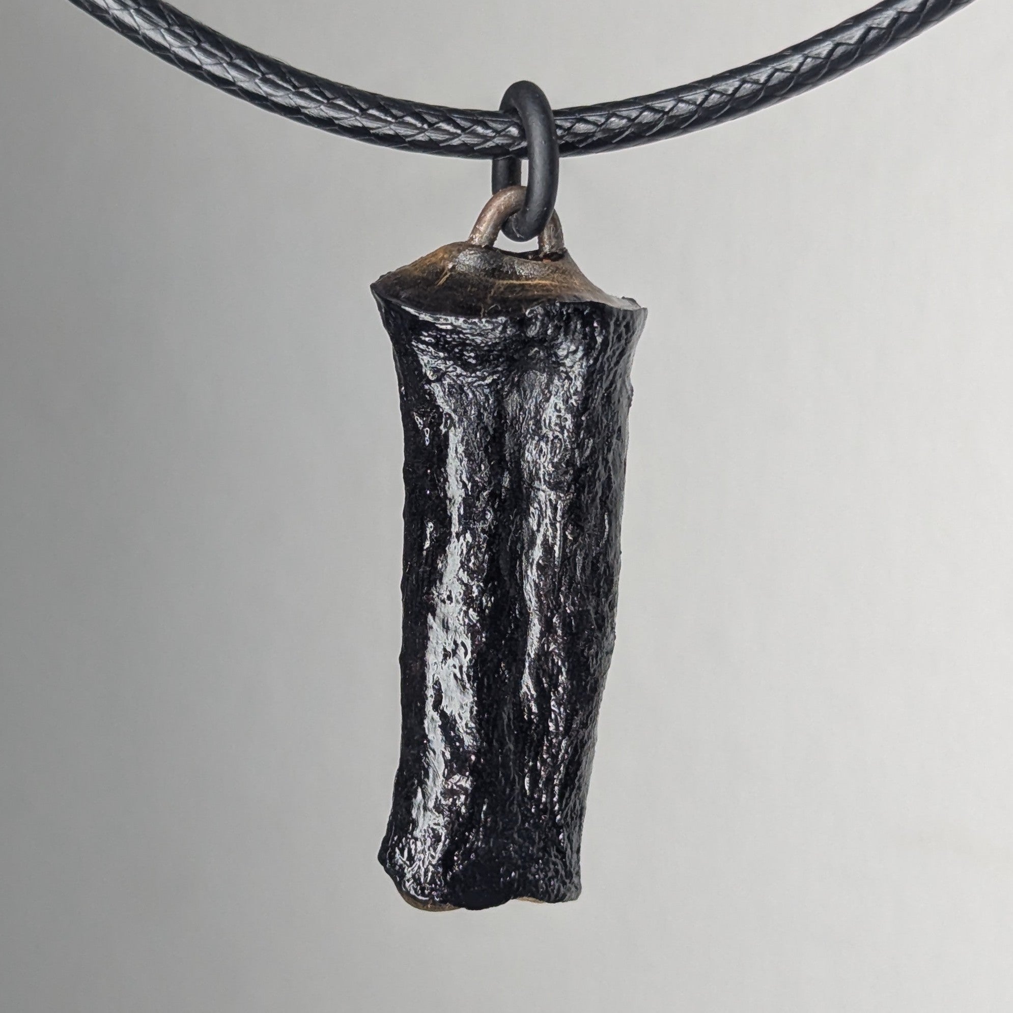 Calyra Necklace by Versiliy