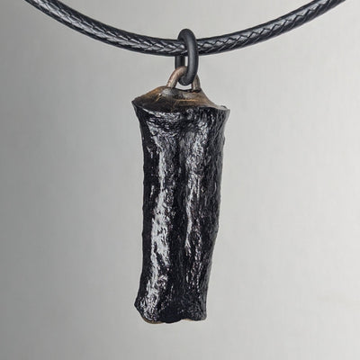 Calyra Necklace by Versiliy