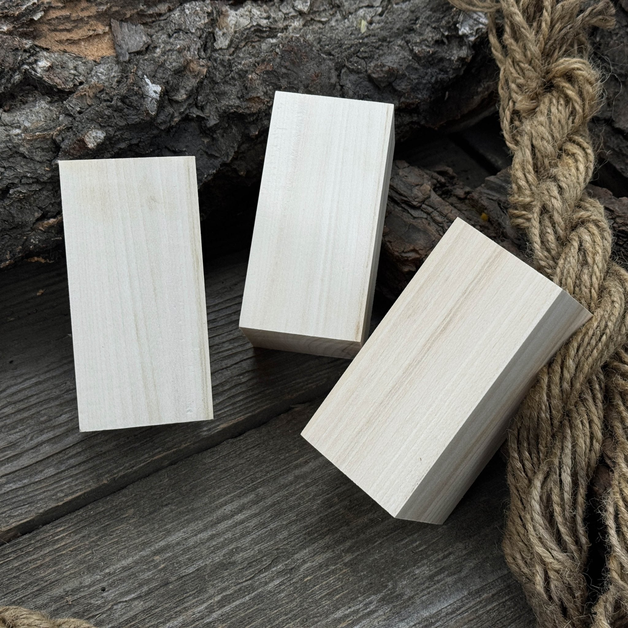 Set of 6 smooth linden wood carving blanks sized 10 by 5 by 5 centimeters