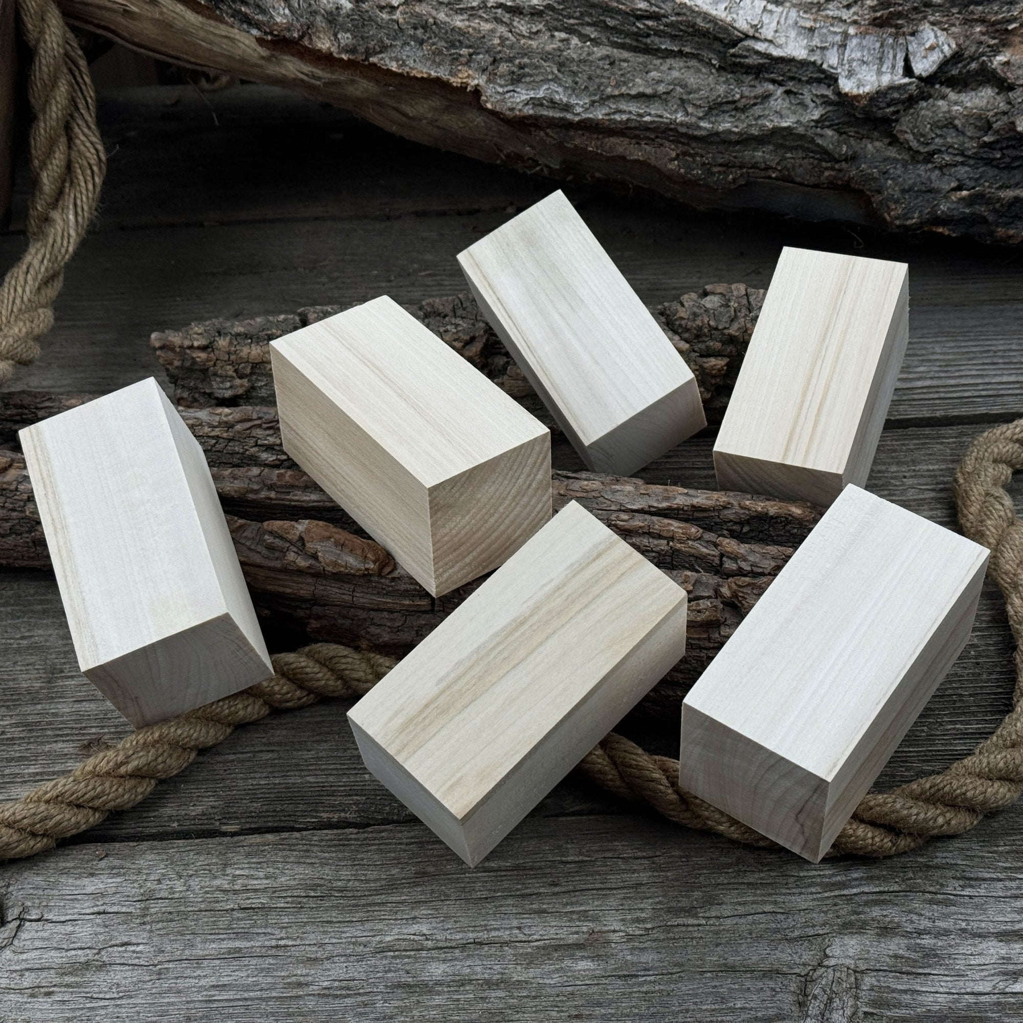 Set of 6 smooth linden wood carving blanks sized 10 by 5 by 5 centimeters