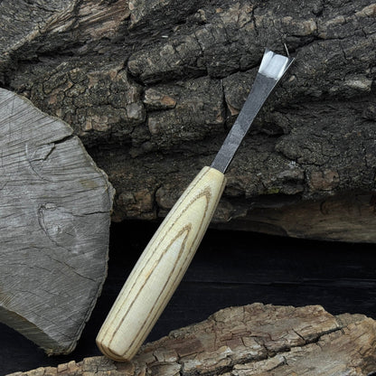 Small Fishtail Chisel with ash wood handle and forged steel blade, available in 15 mm and 20 mm widths