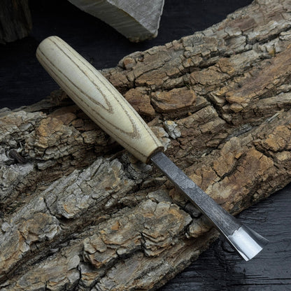 Small Fishtail Chisel with ash wood handle and forged steel blade, available in 15 mm and 20 mm widths