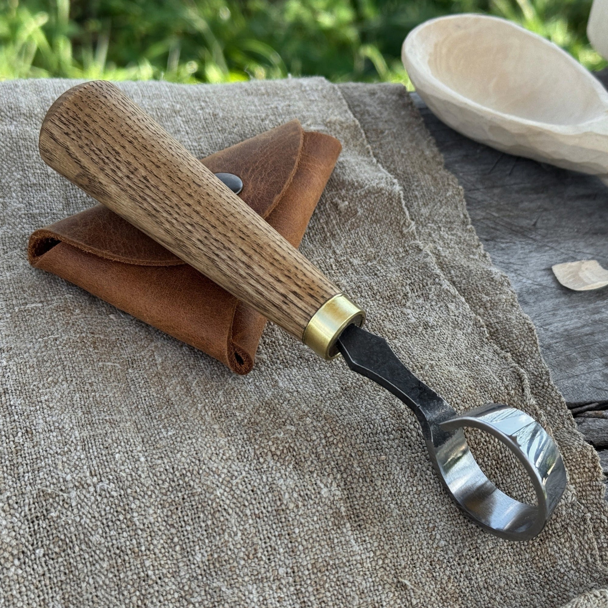 Hand-forged spoon carving scorp knife with round 3 cm blade and leather case