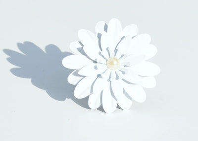 Vibhsa White Floral Set of 12 Napkin Rings