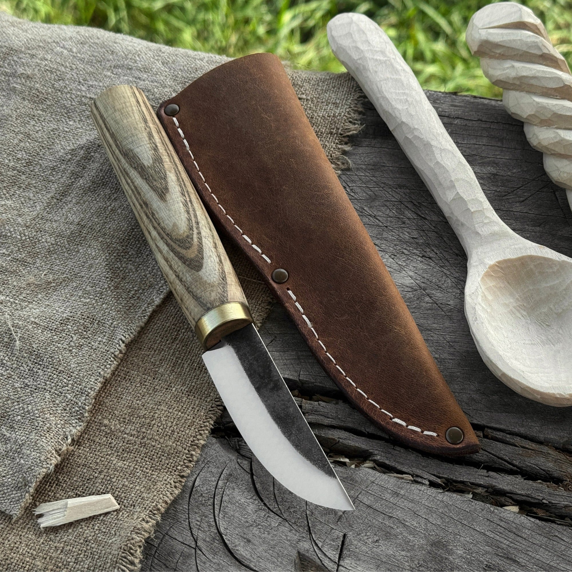 Whittling Sloyd Knife with 7.5 cm carbon steel blade and leather sheath by Sharky Forged Steel Tools